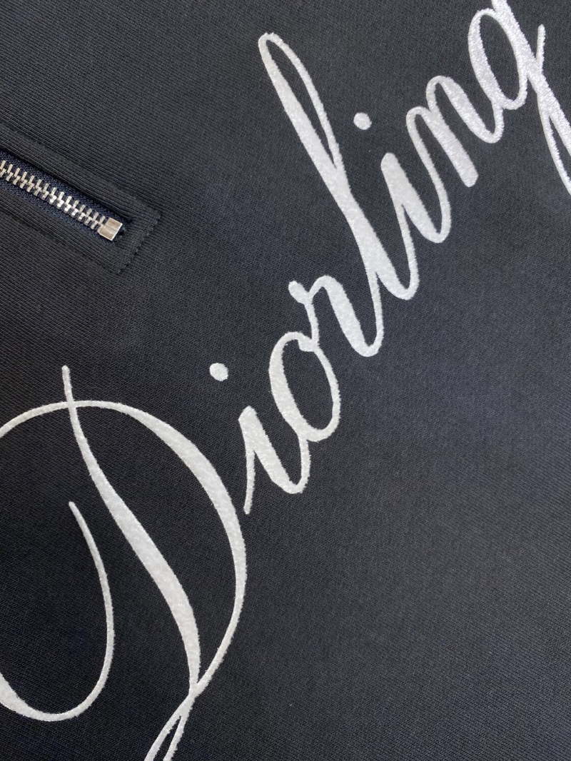 chr1st1an D10r outwear